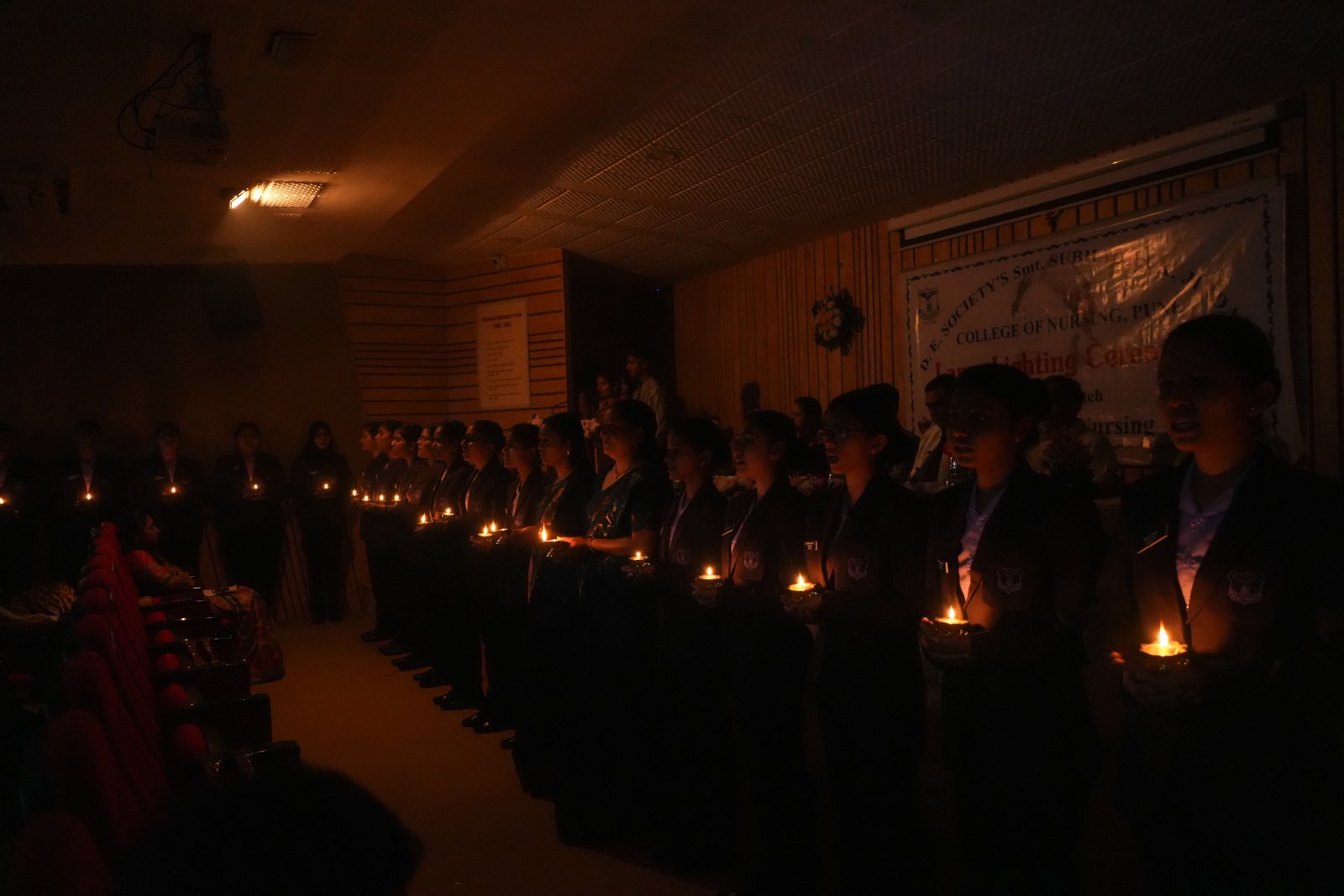  Lamp Lighting